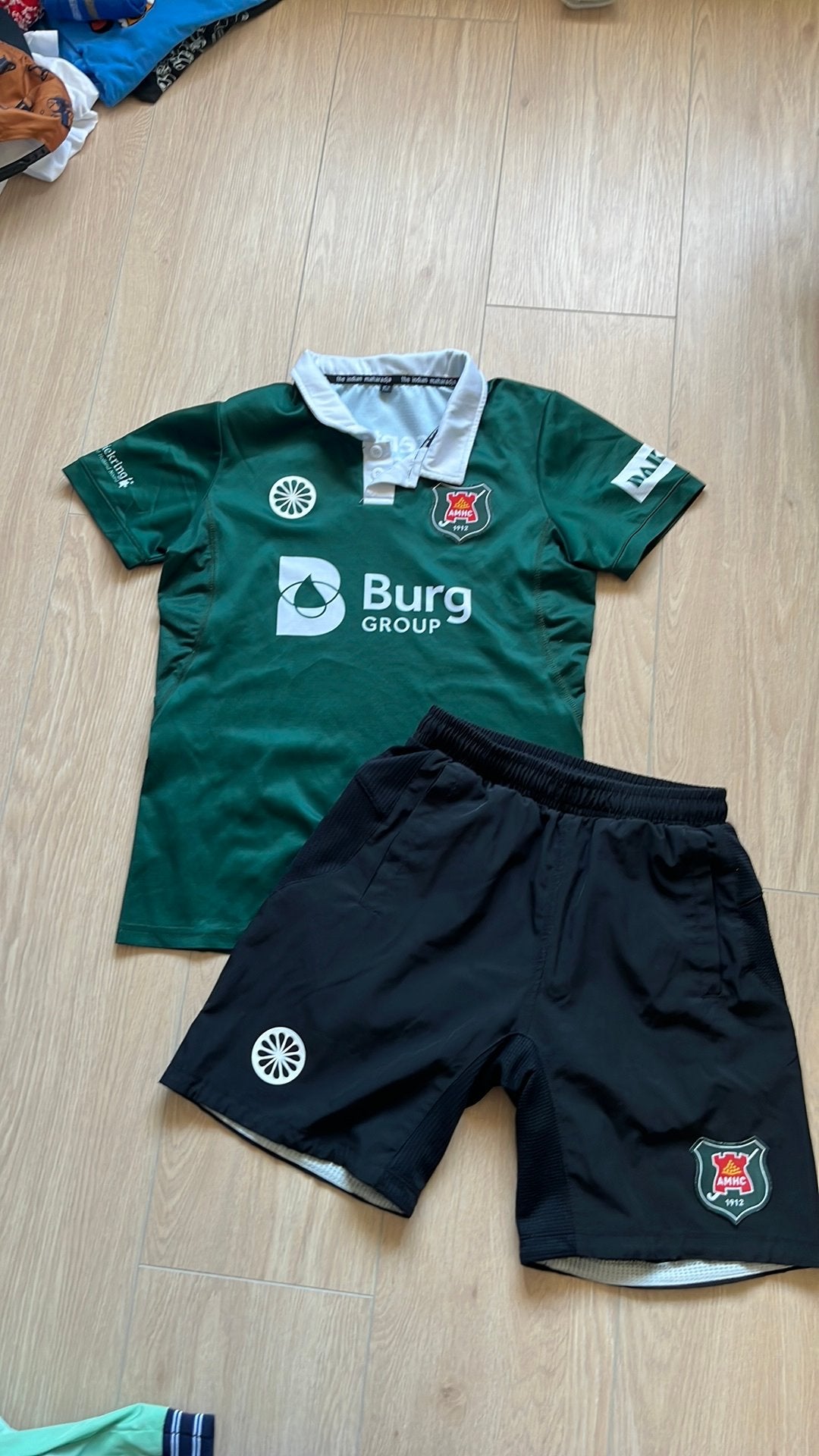 Amhc alkmaar hockey tenue 152 jongen, Sport en Fitness, Ophalen of Verzenden, Zo goed als nieuw, Kleding
