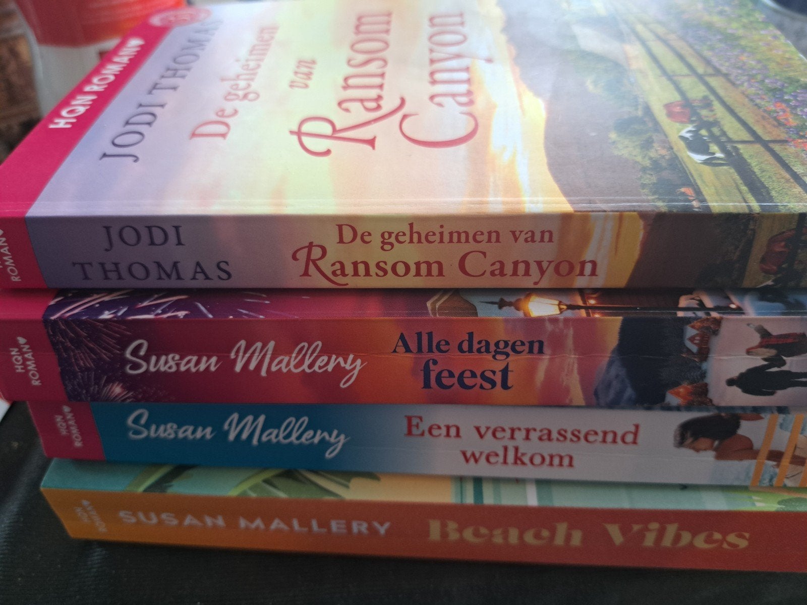 Grote collectie romans en doktersromans (20+ boeken), Boeken, Ophalen, Zo goed als nieuw, Diverse auteurs (o.a. Susan Mallery, Jodi Thomas)