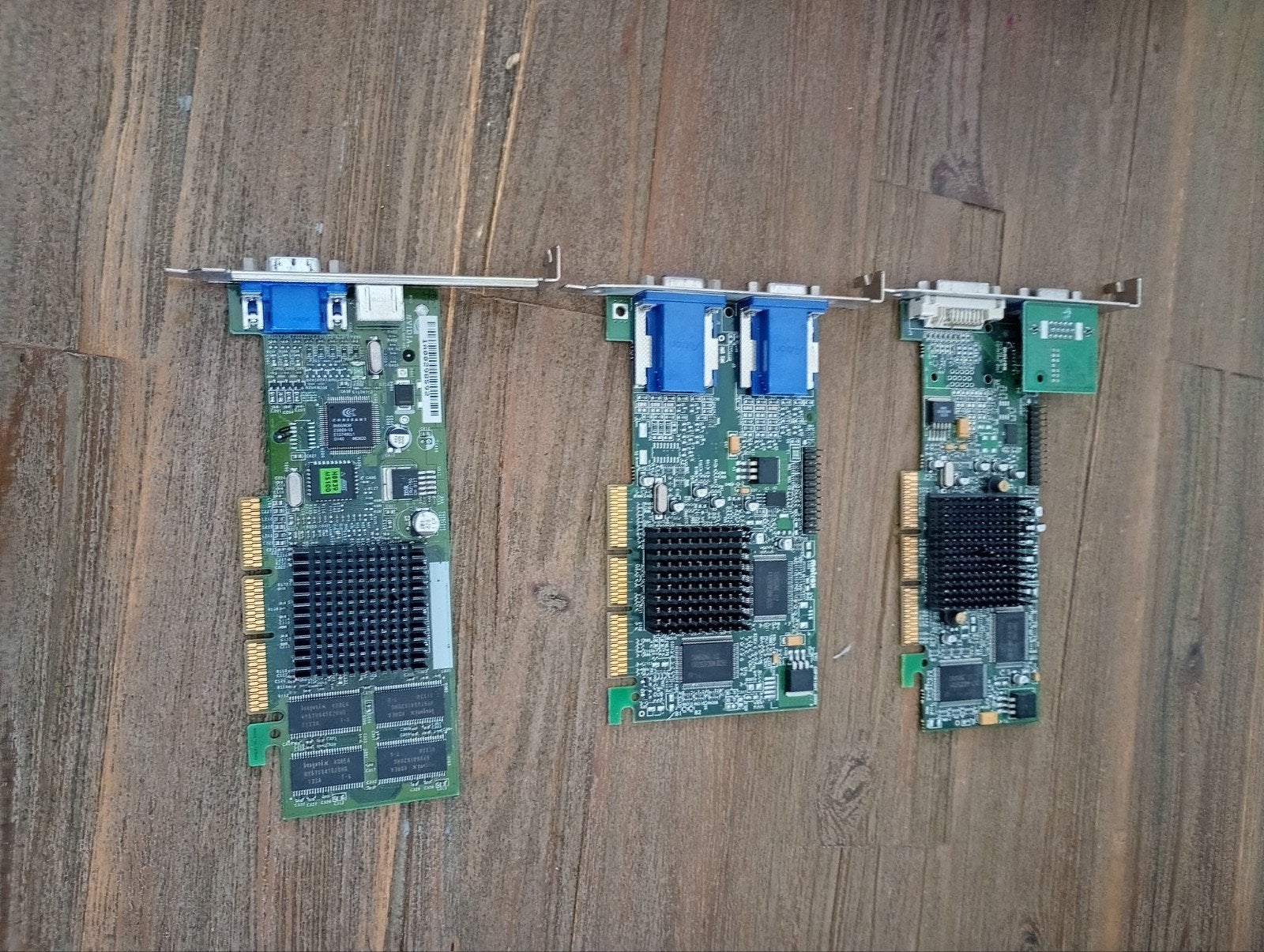 3 Oude AGP Videokaarten: Nvidia & Matrox Dualhead, Computers en Software, Videokaarten, Gebruikt, VGA, Ophalen of Verzenden, AGP