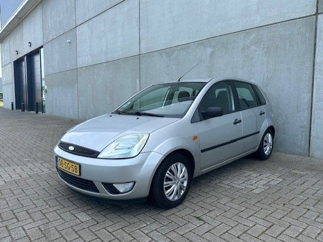 Ford Fiesta 1.3 Futura (bj 2006), Auto's, 1299 cc, 4 cilinders, Origineel Nederlands, Bedrijf
