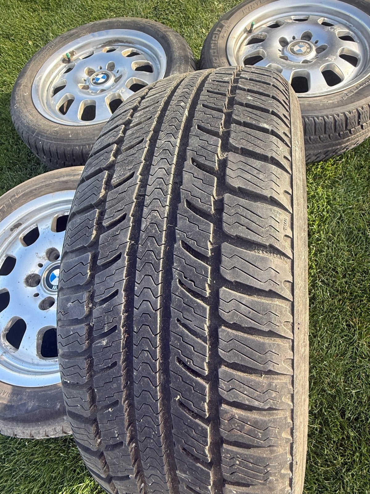 BMW velgen met winter banden - 205/55 R16, Ophalen