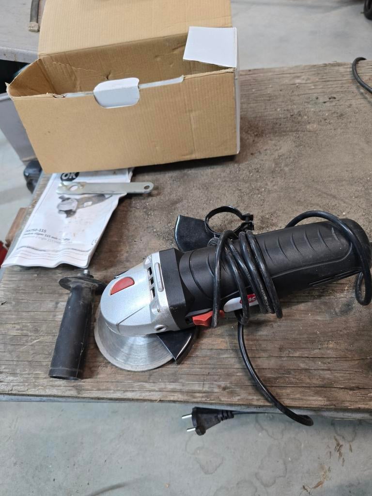 Te koop haakse slijper, Ophalen, Zo goed als nieuw, 700 tot 1000 watt, Haakse handslijpmachine