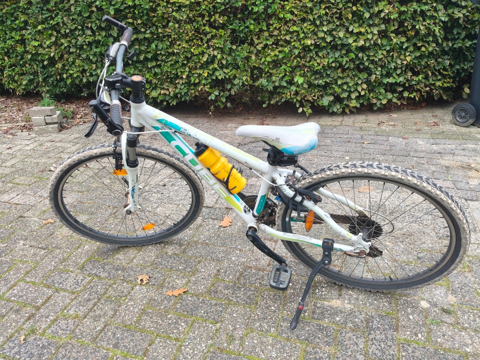 Cube mountainbike 260, wit met blauw/groene accenten, Gebruikt, Hardtail, Velgrem, Ophalen
