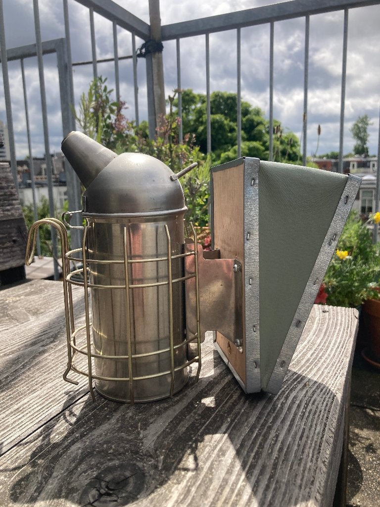 Beroker tbv bijenkast te koop, Bijen