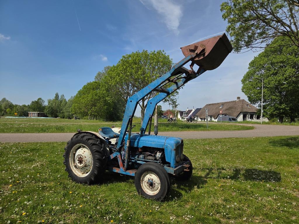 Fordson Dextra met voorlader., Zakelijke goederen, Ophalen, Oldtimer, Ford, Tot 80 Pk