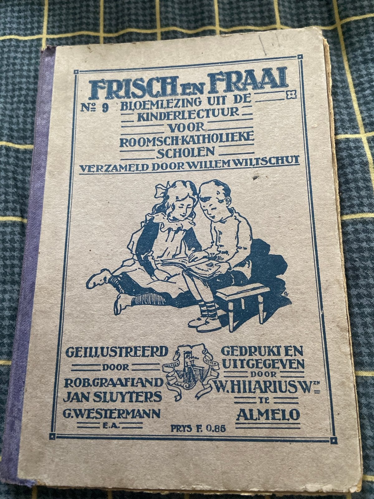 Frisch en Fraai No. 9 - Roomsch-Katholieke Scholen, Ophalen of Verzenden, Gelezen, Non-fictie