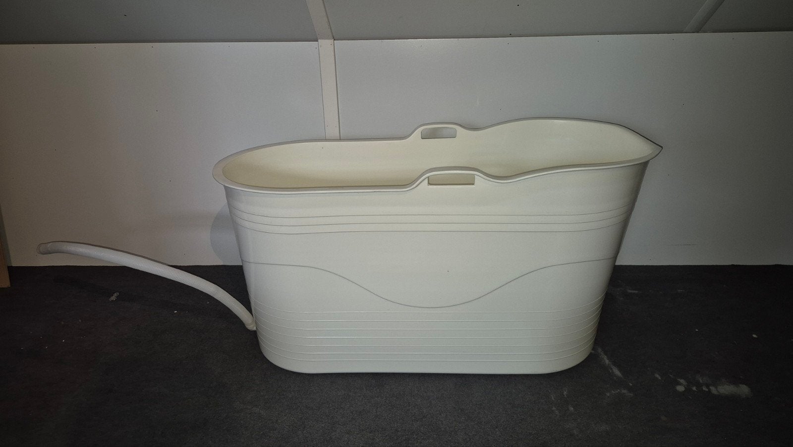 plastic badkuip met antislip en afvoerslang, Ophalen, Zo goed als nieuw, 50 tot 100 cm, Minder dan 100 cm