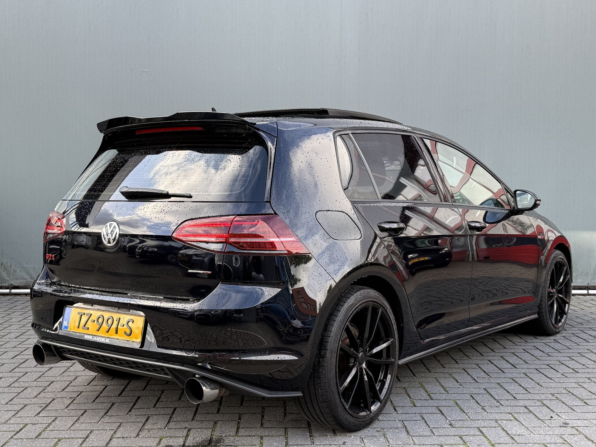 Volkswagen Golf BWJ 2016 2.0 TSI 230 PK GTI Performance AUTO, Auto's, Gebruikt, 4 cilinders, Zwart, Bedrijf