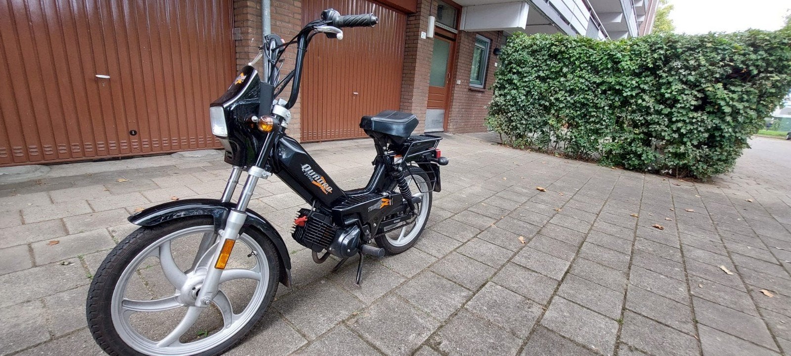 Tomos Quadro uit 2016 - Zwart, Goed Onderhouden Brommer, Ophalen of Verzenden, Gebruikt, Quadro
