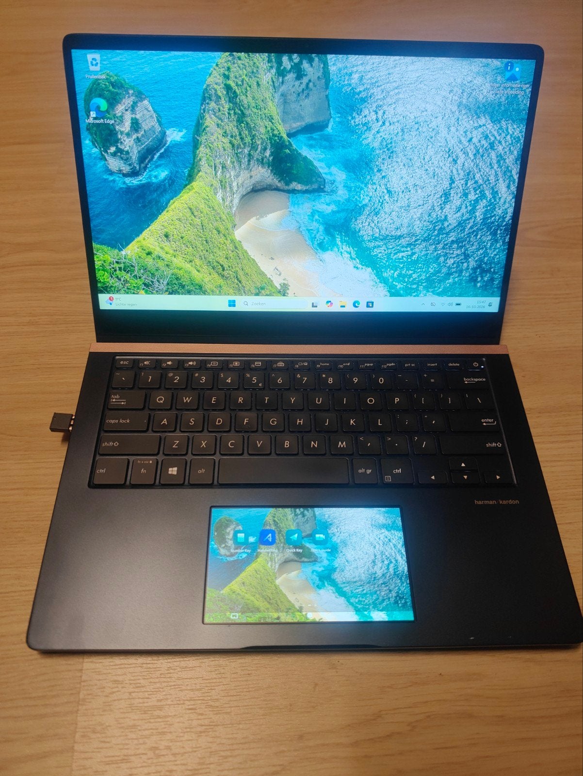 Asus ZenBook UX480F Dual scherm, Ophalen, 2 tot 3 Ghz, 15 inch, Met touchscreen