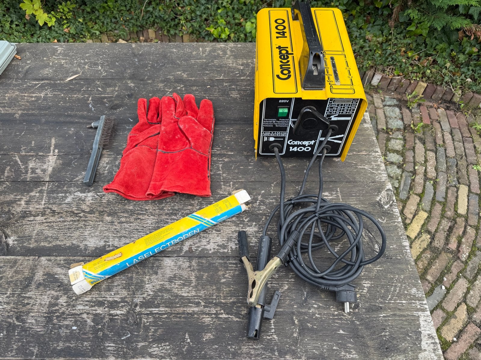 Concept 1400 lasapparaat met accessoires, Ophalen, Gebruikt, Minder dan 150 ampère, Elektroden