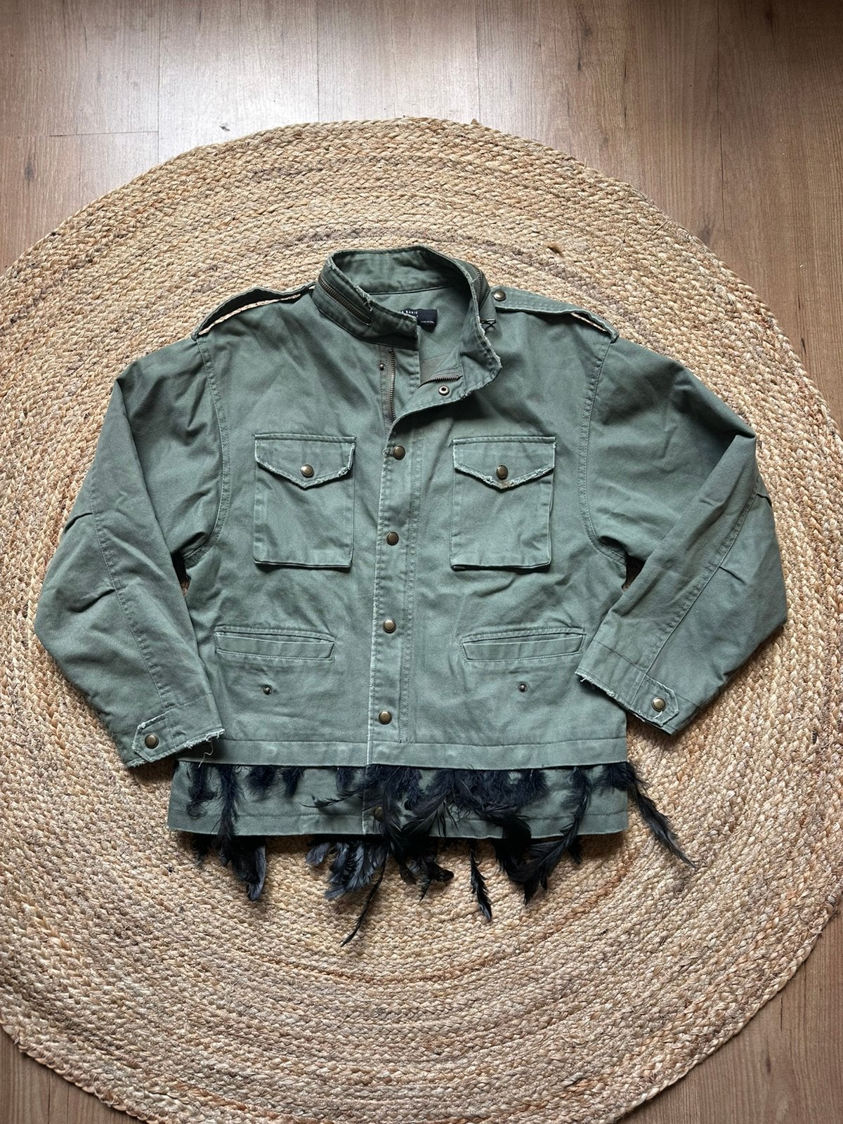 Kaki Zara Basic militaire jas met zwarte veren - maat S, Ophalen of Verzenden, Zo goed als nieuw, Zwart