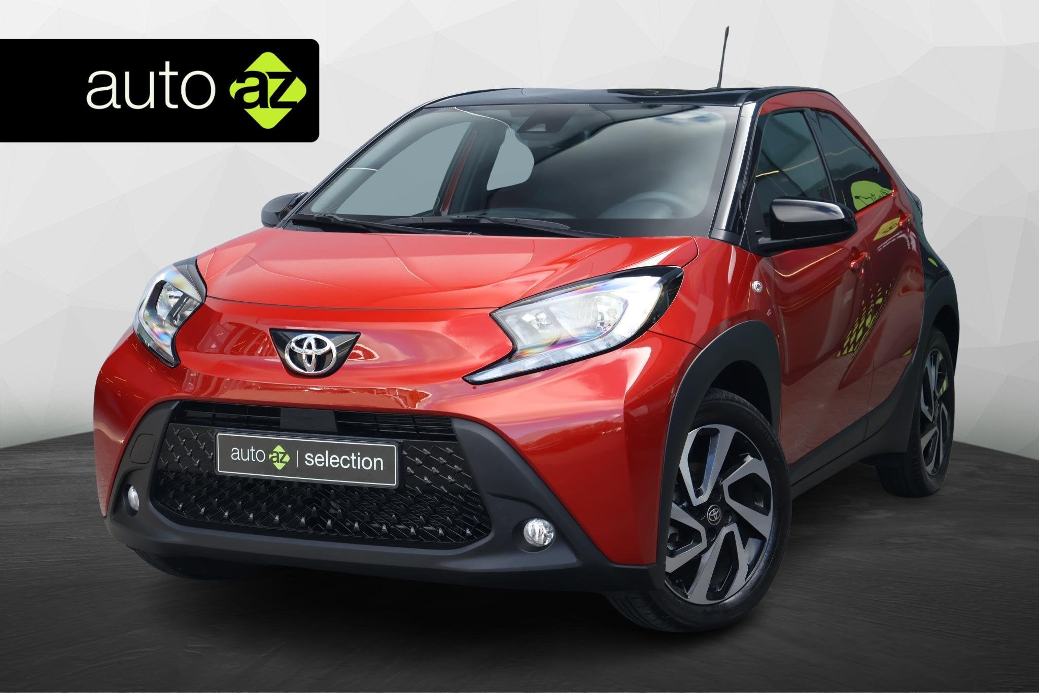 Toyota Aygo X 1.0 VVT-i MT Play / Camera / Carplay / DAB / A, Stof, Gebruikt, 4 stoelen, 3 cilinders