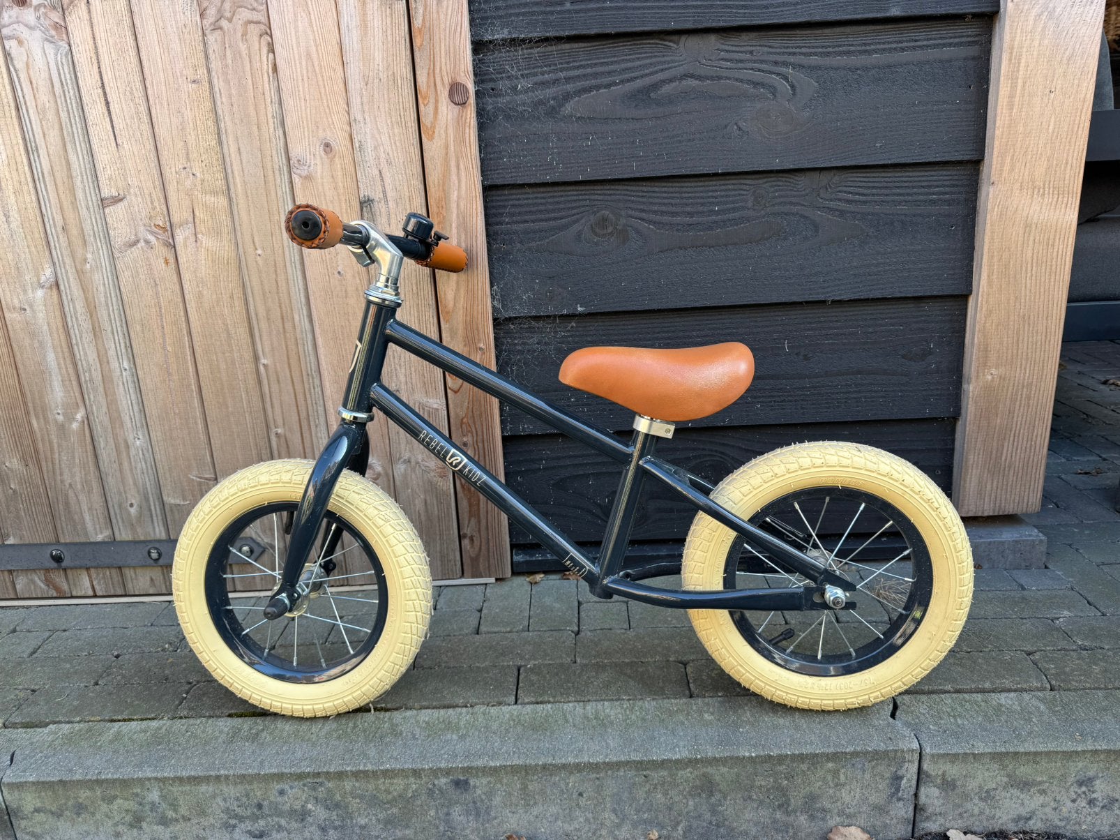 Loopfiets 12inch Rebel kidz, Ophalen, Gebruikt, Minder dan 16 inch