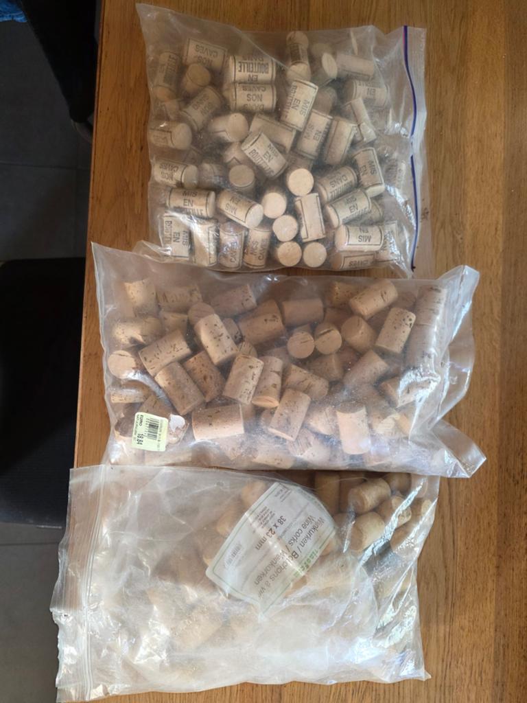 Wijnkurken voor decoratie of hergebruik, Ophalen of Verzenden, Gebruikt