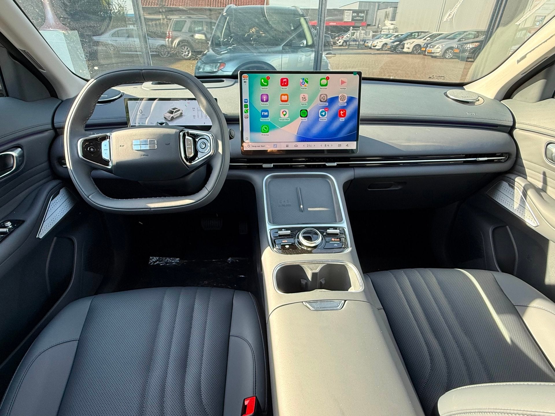 Geely Starray EM-i 1.5 Max+ PANO/FLYME Direct Leverbaar, Auto's, Gebruikt, 750 kg, 4 cilinders, Met garantie (alle)