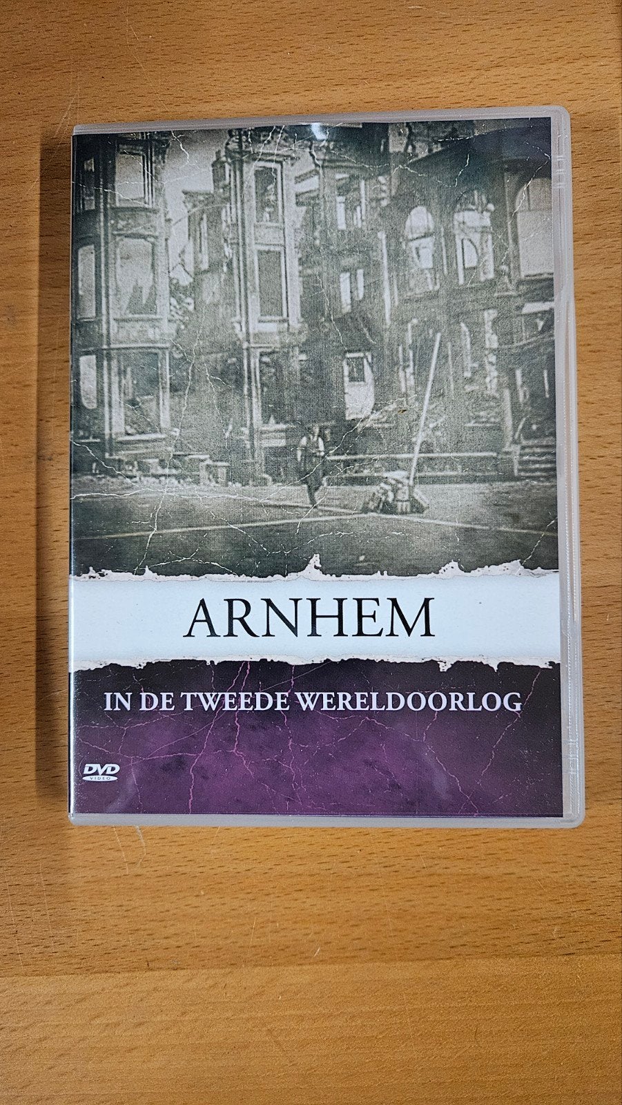 DVD Arnhem in de Tweede Wereldoorlog, Alle leeftijden, Nederlands, Zo goed als nieuw, Politiek of Geschiedenis