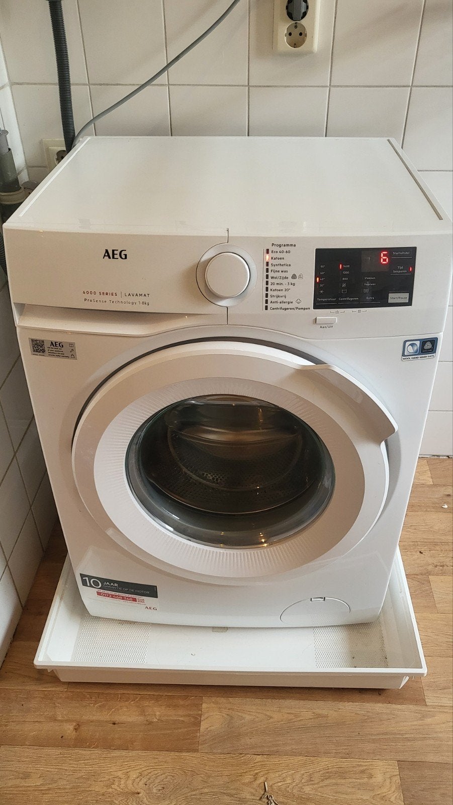AEG 6000 SERIES LAVAMAT 1-8kg wasmachine, Witgoed en Apparatuur, Ophalen, 1200 tot 1600 toeren, Gebruikt, 8 tot 10 kg