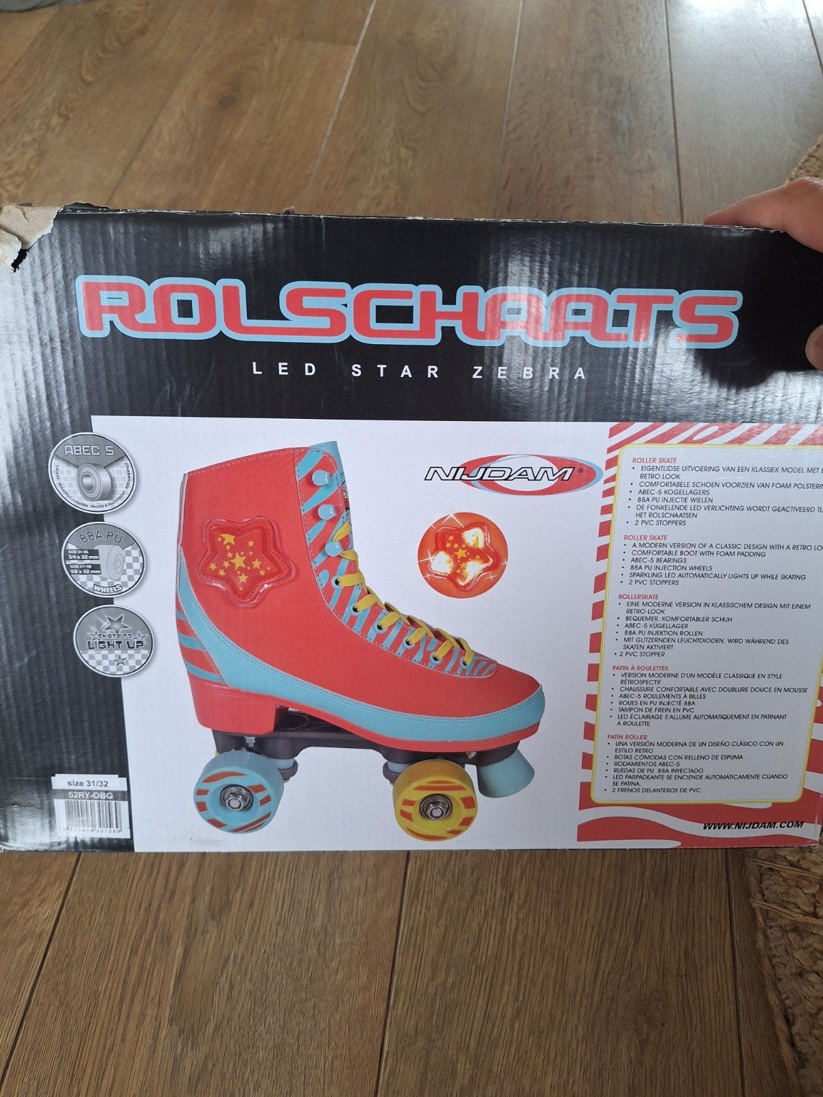 Nijdam Rolschaatsen LED Star Zebra - Maat 31/32, Kinderen en Baby's, Speelgoed | Buiten | Rolschaatsen, Ophalen, Gebruikt, Kinderen