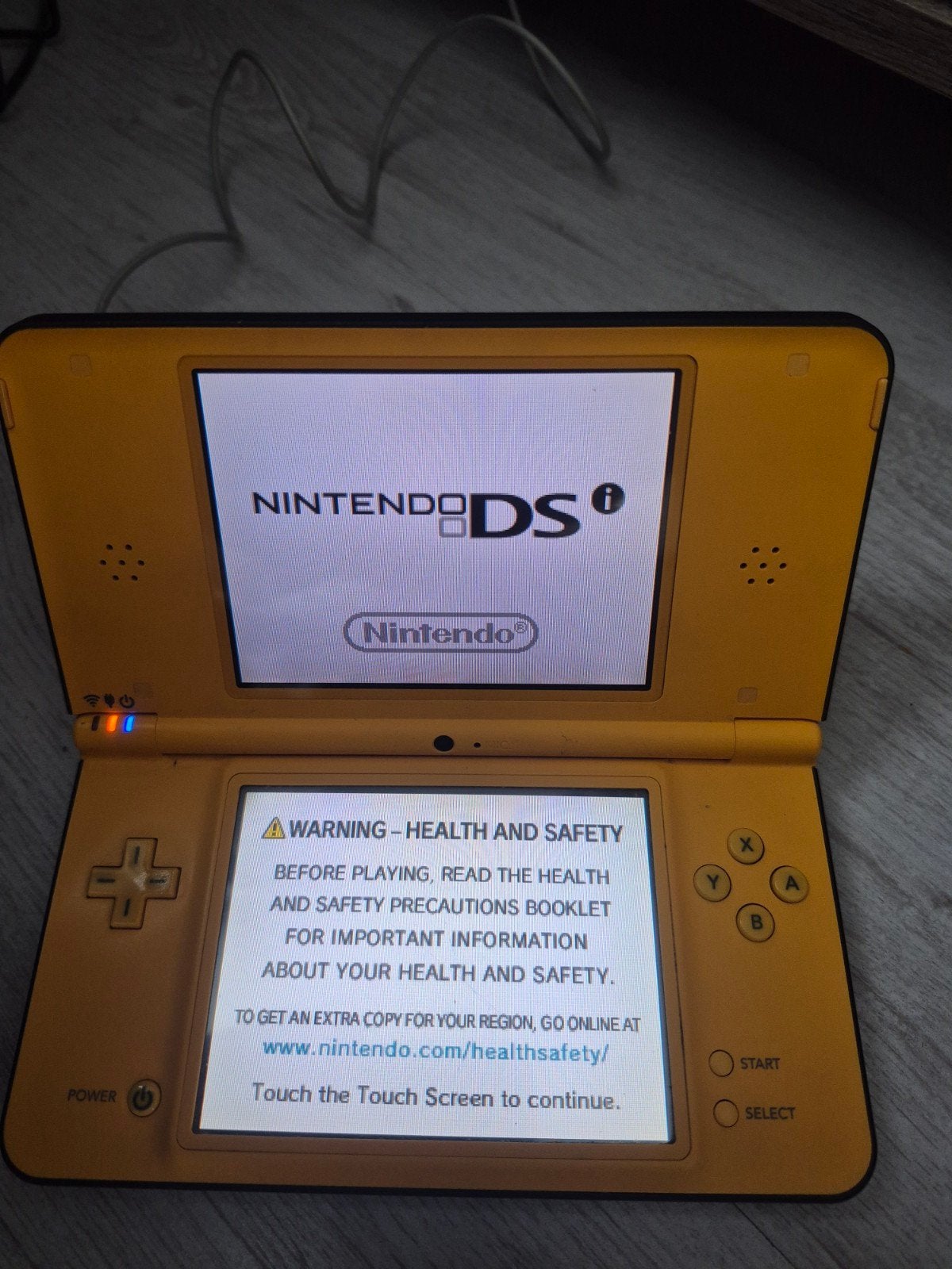 Gele Nintendo Dsi Xl, Spelcomputers en Games, Ophalen of Verzenden, Gebruikt, Geel, Dsi XL