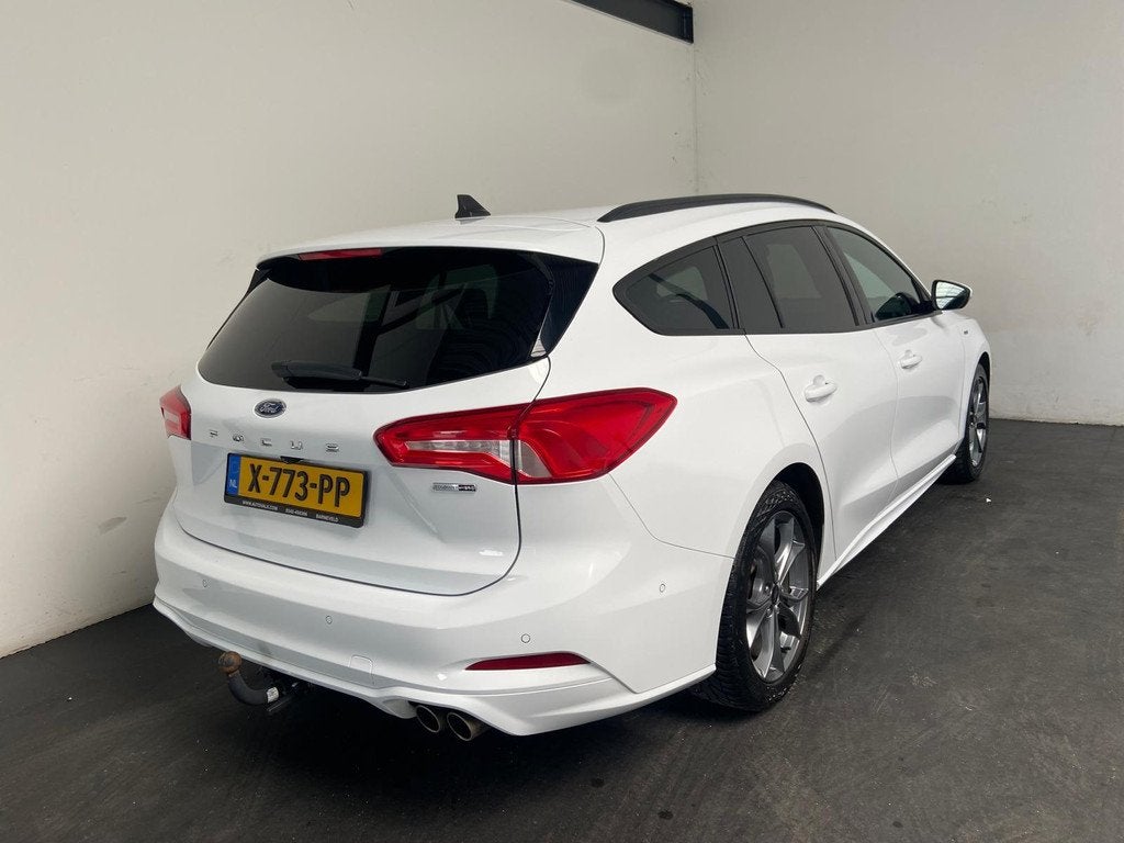 Ford FOCUS Wagon 1.0 EcoBoost Hybrid ST Line X Business, Gebruikt, Wit, 19 km/l, Hybride Elektrisch/Benzine