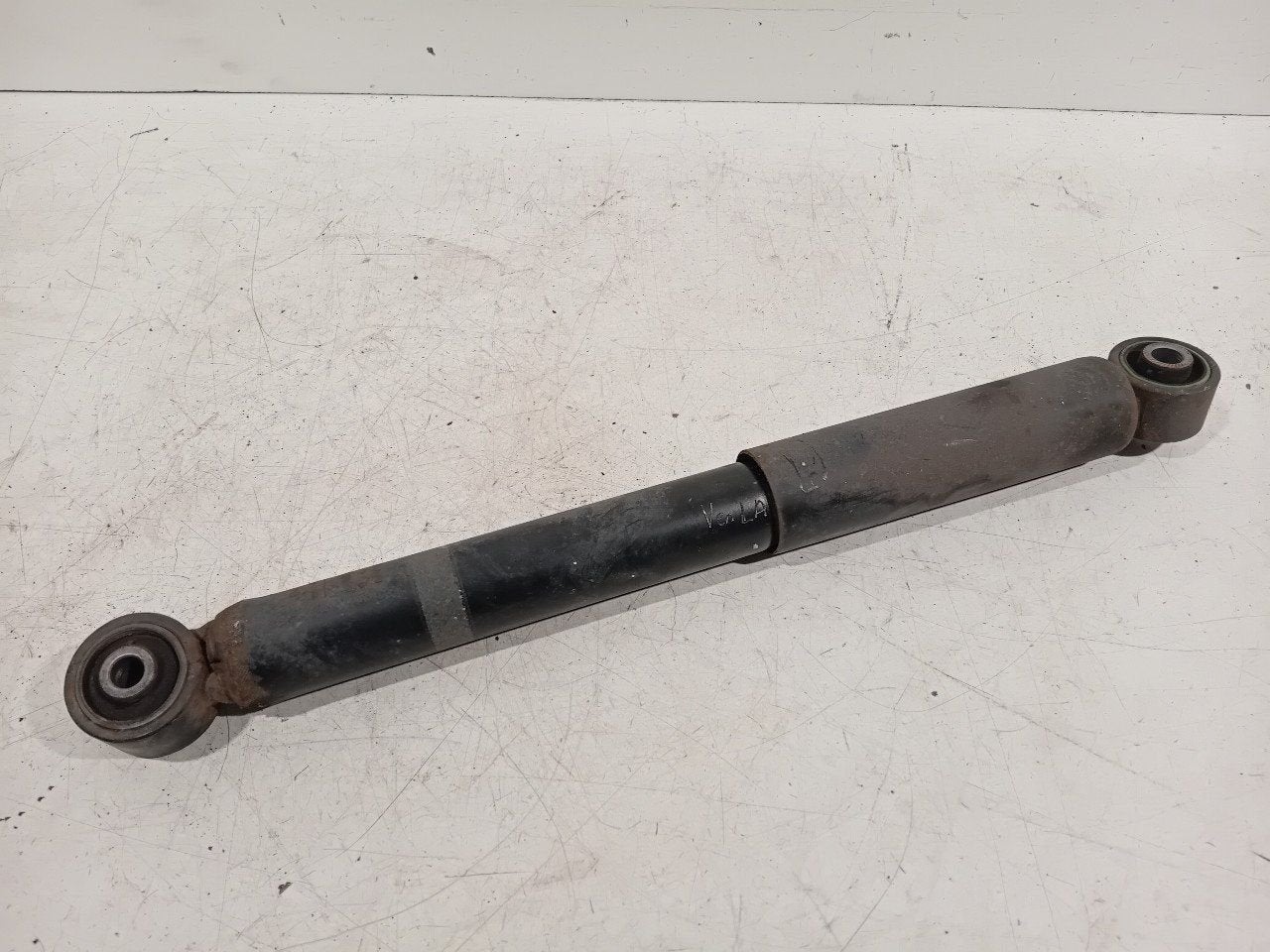 Schokbreker links achter Volkswagen Caddy, Onderdelen@venauto.nl, Van der Ven Autorecycling B.V., Gebruikt, Ettenseweg 76, 4706 PB Roosendaal, The Netherlands