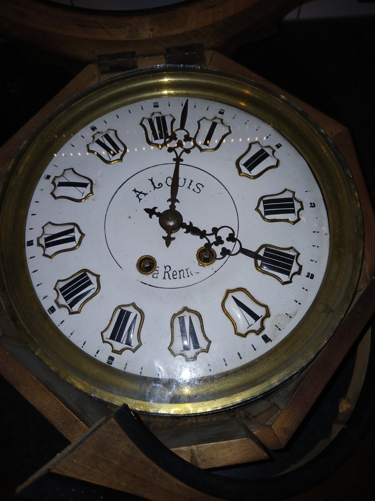 III Wandklok (1870-1890) met geëmaille, Ophalen of Verzenden