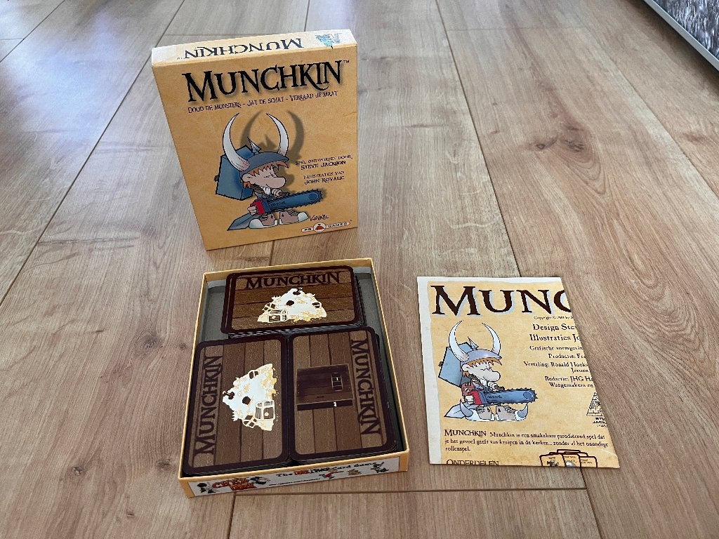 Spel - Munchkin, Ophalen of Verzenden, Zo goed als nieuw, PS Games