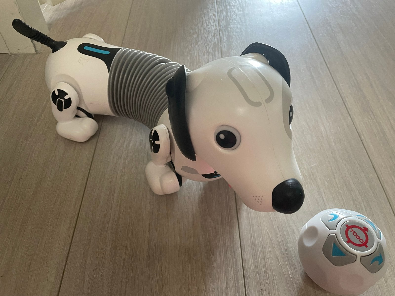 Robot hond met afstandsbediening en balletje, Kinderen en Baby's, Speelgoed | Overig, Ophalen of Verzenden, Gebruikt, Jongen of Meisje