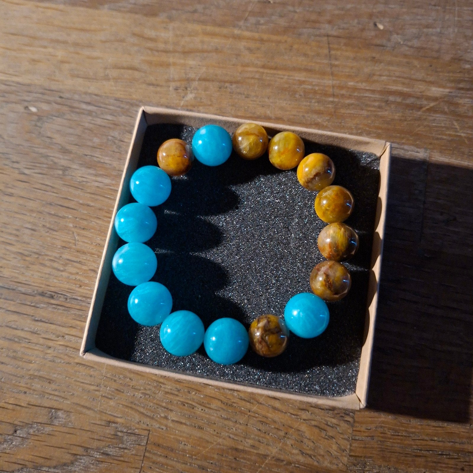 Karma & Aura Armband met Tijgeroog en Amazoniet kralen, Overige materialen, Met bedels of kralen, Overige kleuren, Nieuw