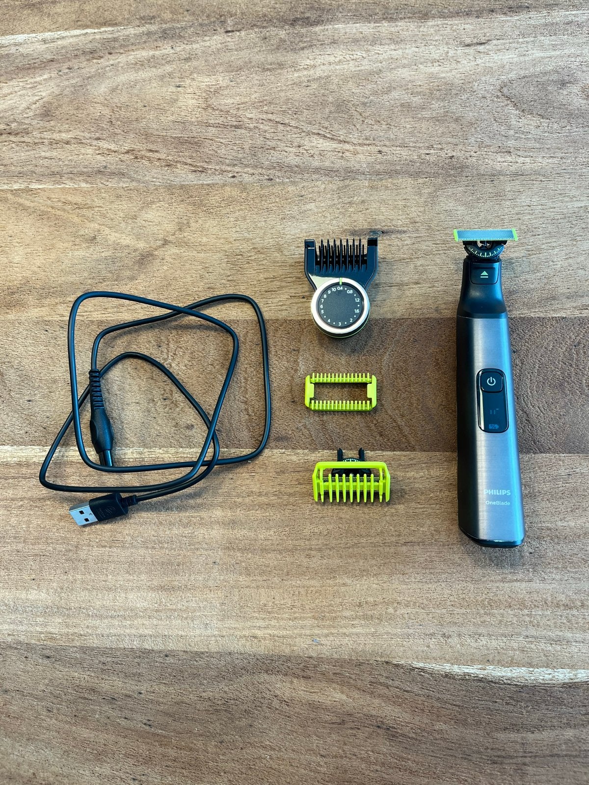 Philips OneBlade QP6552 - Ongebruikt, Ophalen of Verzenden, Zo goed als nieuw, Scheren en Epileren