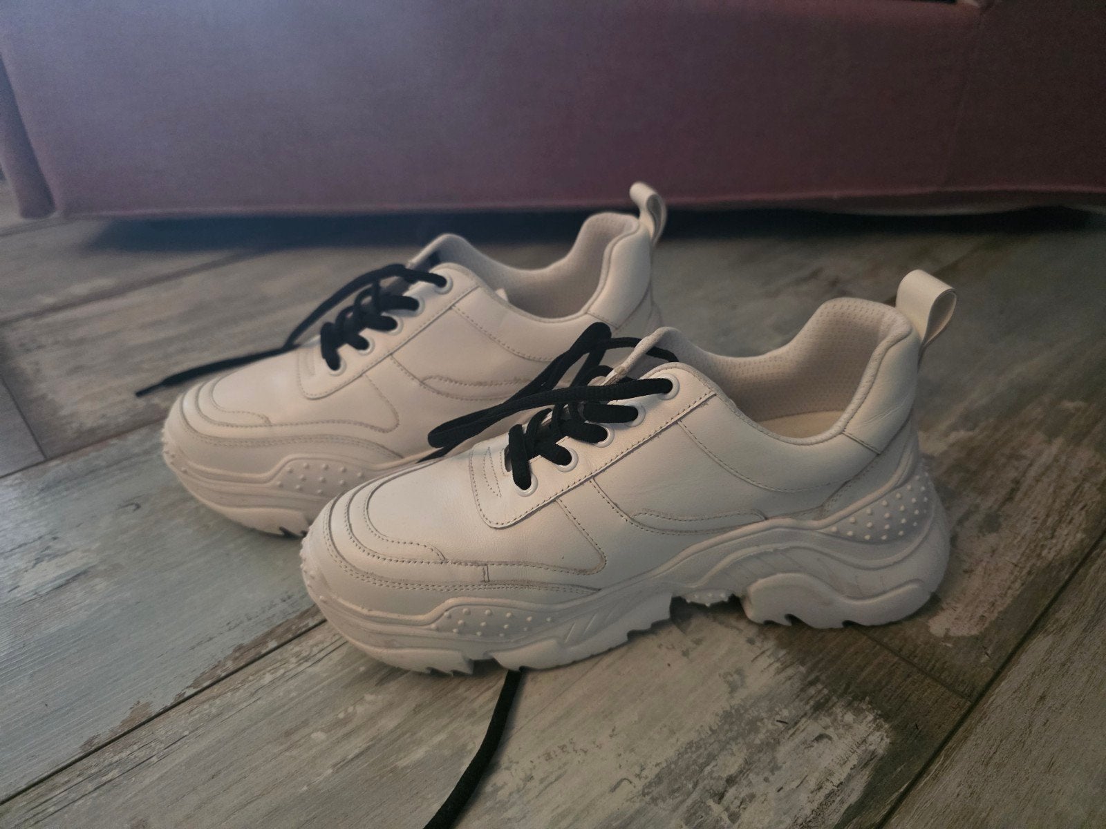 Nikkie sneakers wit met zwarte veters, Wit, Ophalen of Verzenden, Sneakers of Gympen, Nikkie