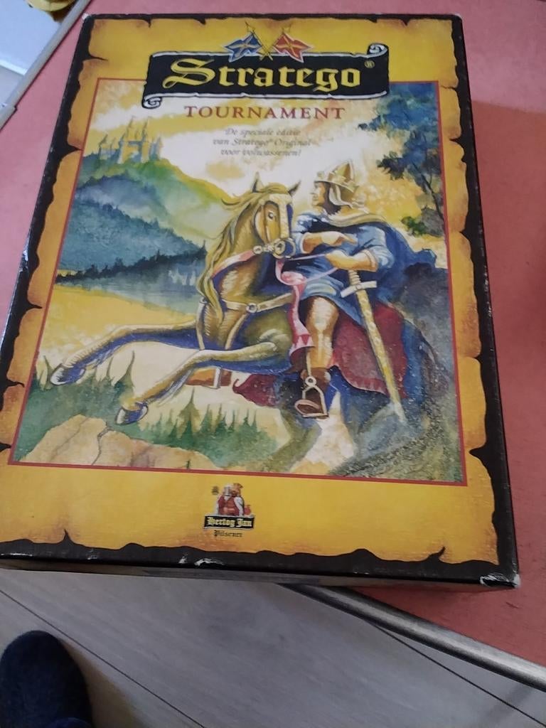 Stratego tournament hertog Jan compleet € 5, Hobby en Vrije tijd, Gezelschapsspellen | Bordspellen, Ophalen of Verzenden, Gebruikt