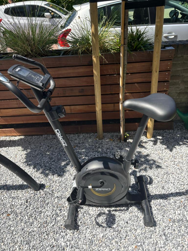 Zipro Hometrainer - Ideaal voor revalidatie of training, Sport en Fitness, Fitnessapparatuur, Ophalen, Gebruikt, Metaal, Benen