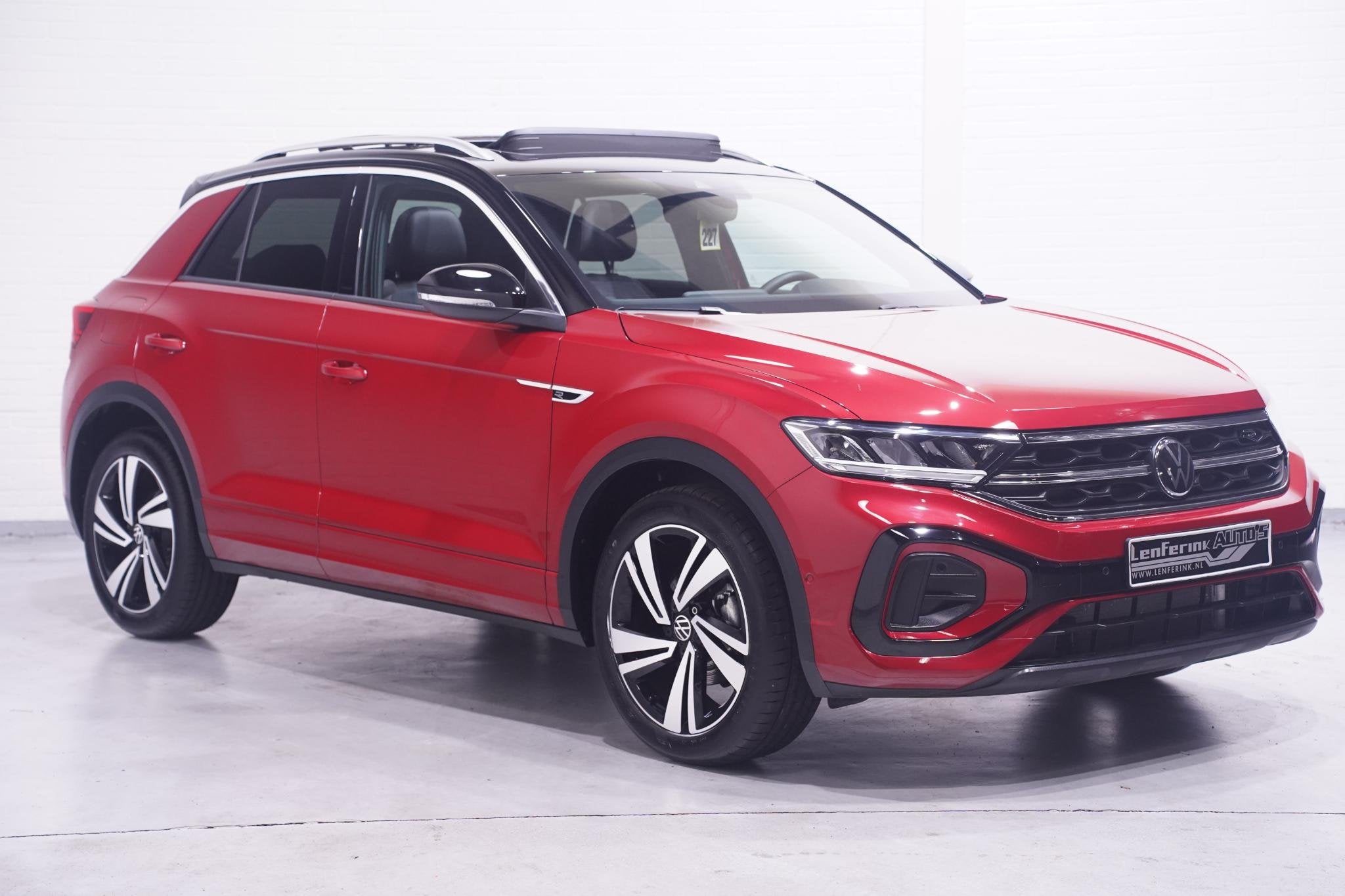 Volkswagen T-Roc 1.5 TSI 150 pk R Line Aut. Two Tone Rood/Zw, Auto's, Stof, Gebruikt, Zwart, 4 cilinders