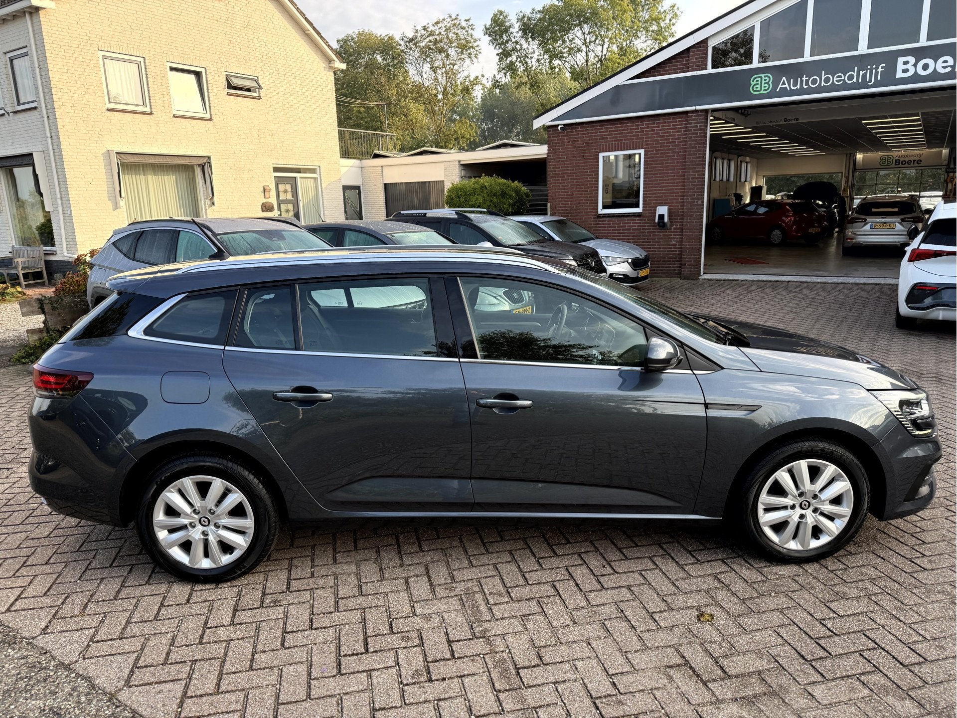 Renault Mégane Estate 1.3 TCe 140pk Business NL Auto, Camer, Auto's, Voorwielaandrijving, Dealer onderhouden, Stof, Gebruikt