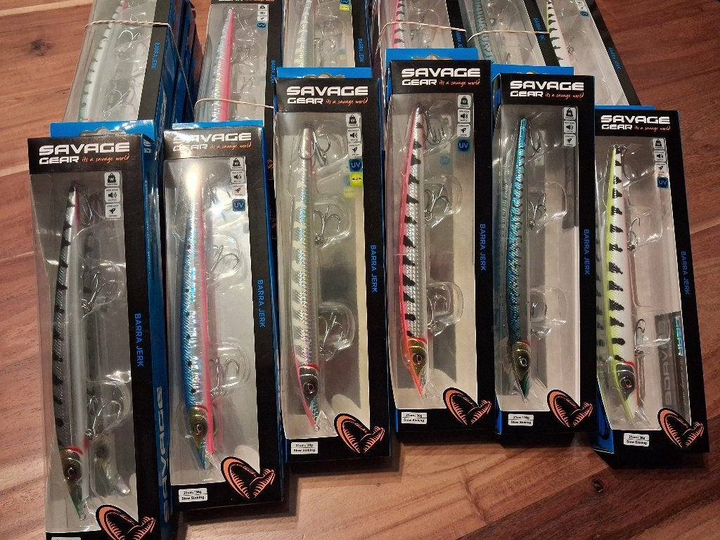 Savage Gear Barra Jerk 21cm/38g Slow Sinking (6 kleuren), Watersport en Boten, Tinstraat, Savage Gear, Overige typen, Nieuw