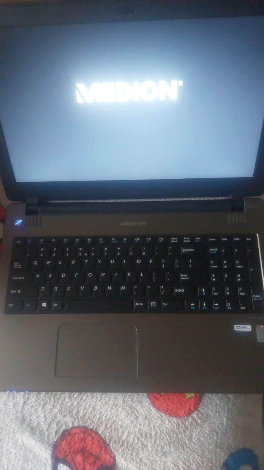 Medion Akoya Laptop - Intel i3, 4GB RAM, 405GB HDD, Computers en Software, Gebruikt, HDD, 2 tot 3 Ghz, Medion