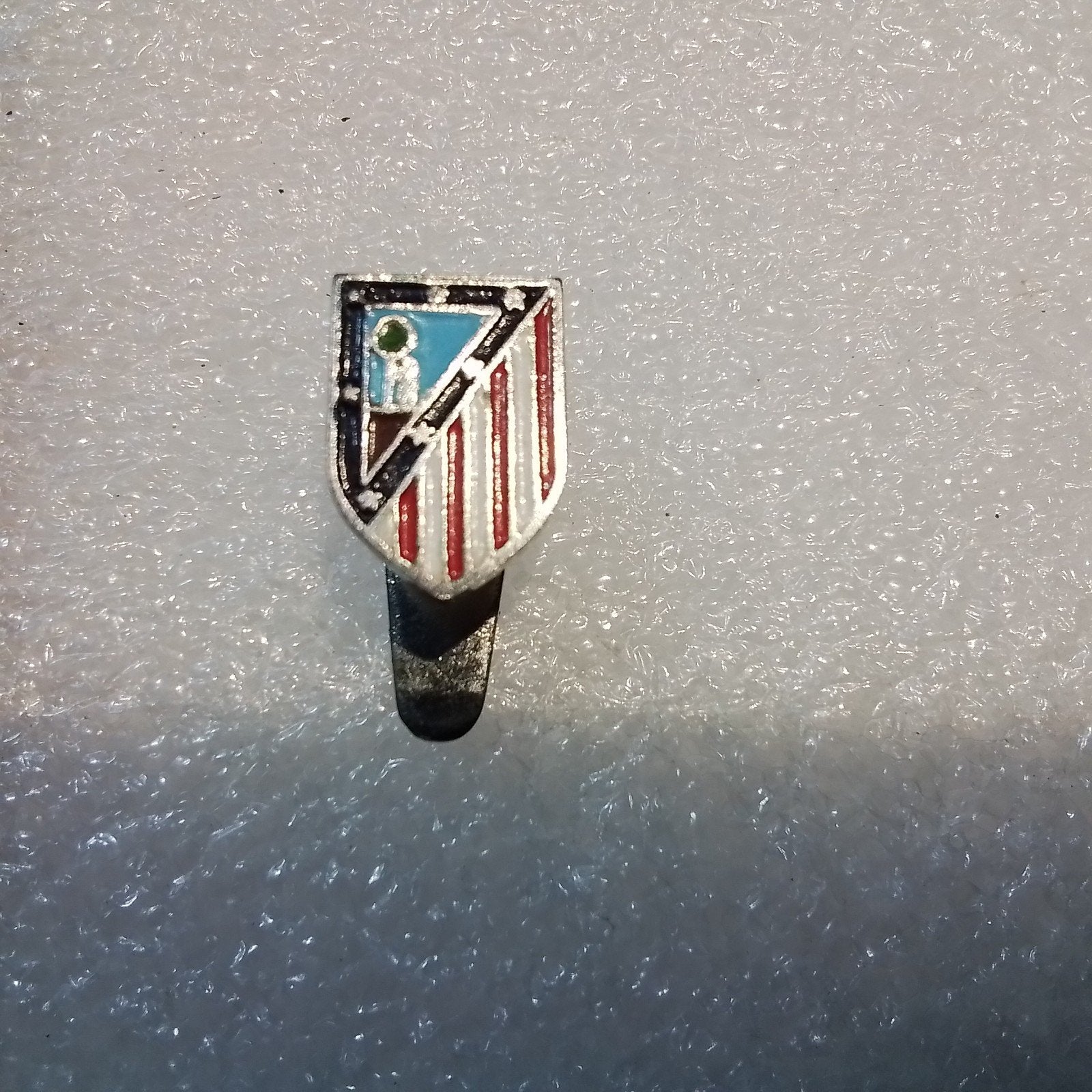 Atletico Madrid, knoop geëmailleerd, Verzamelen, Ophalen of Verzenden