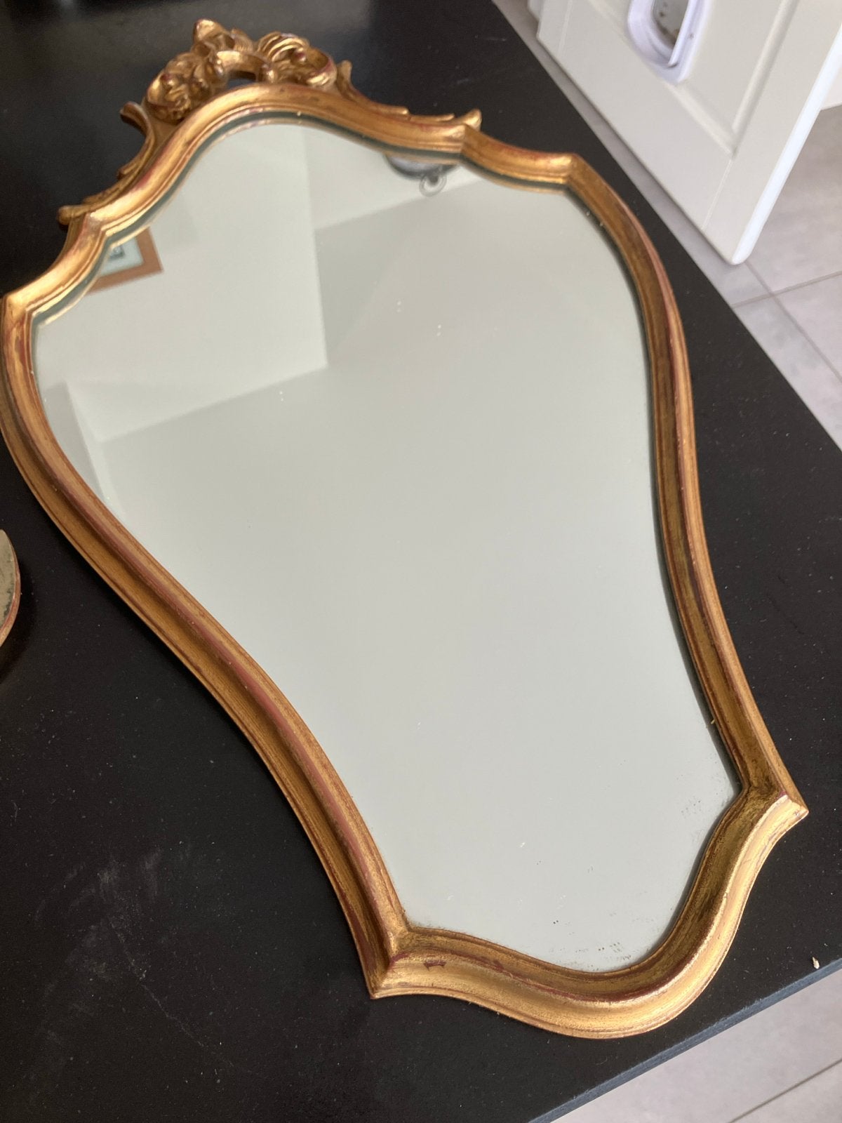 Decoratieve spiegel 60x35 cm - Goudkleurig, Huis en Inrichting, Woonaccessoires | Spiegels, Ophalen, Minder dan 50 cm, Gebruikt