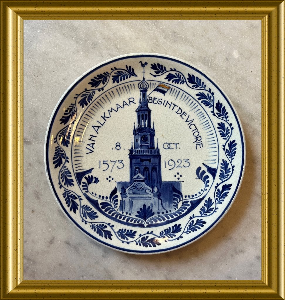 Porceleyne Fles Delft bordje Alkmaar 1923, Ophalen of Verzenden