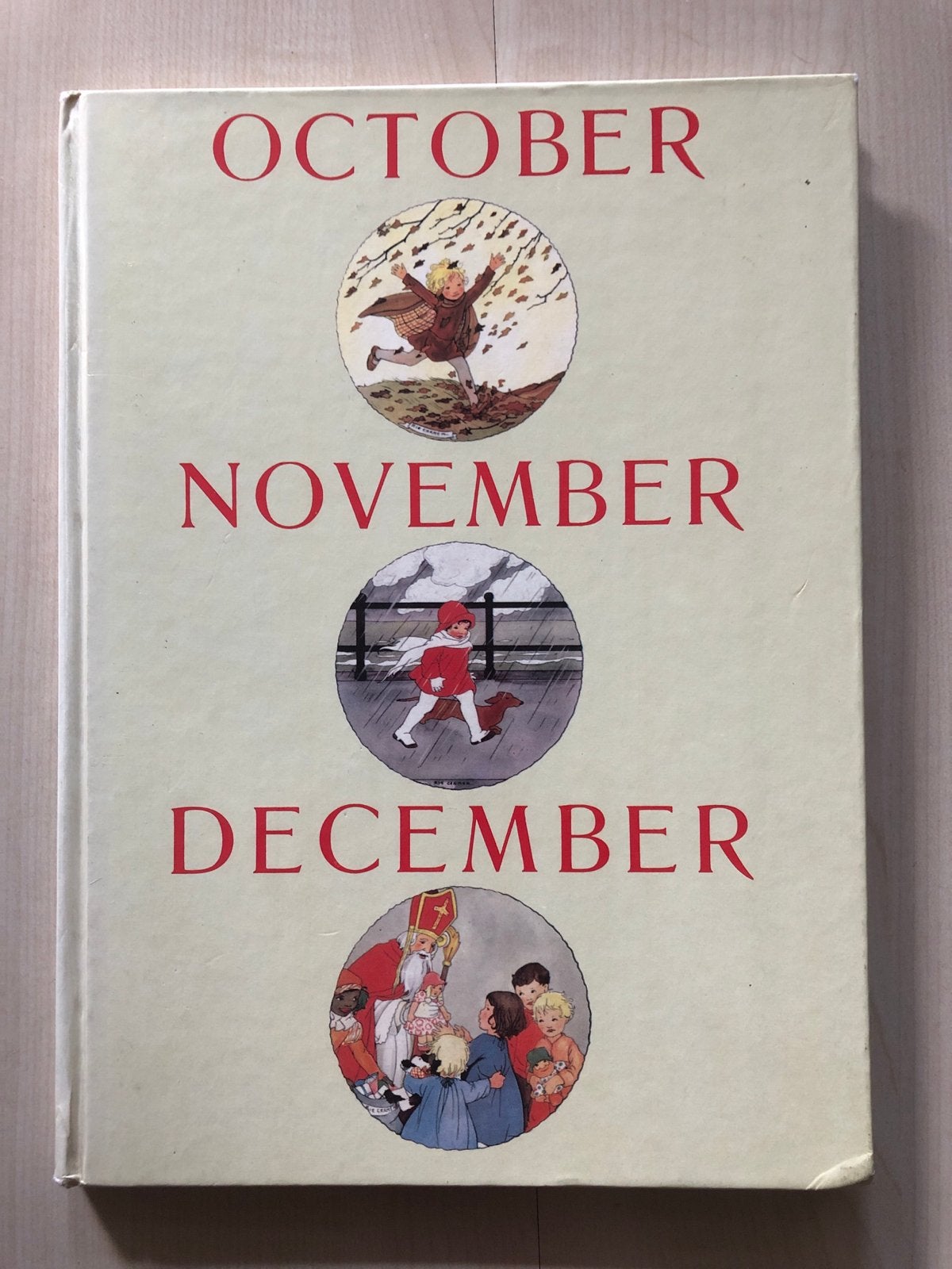 Rie Cramer - Oktober November December, Ophalen of Verzenden, Gelezen, Sprookjes