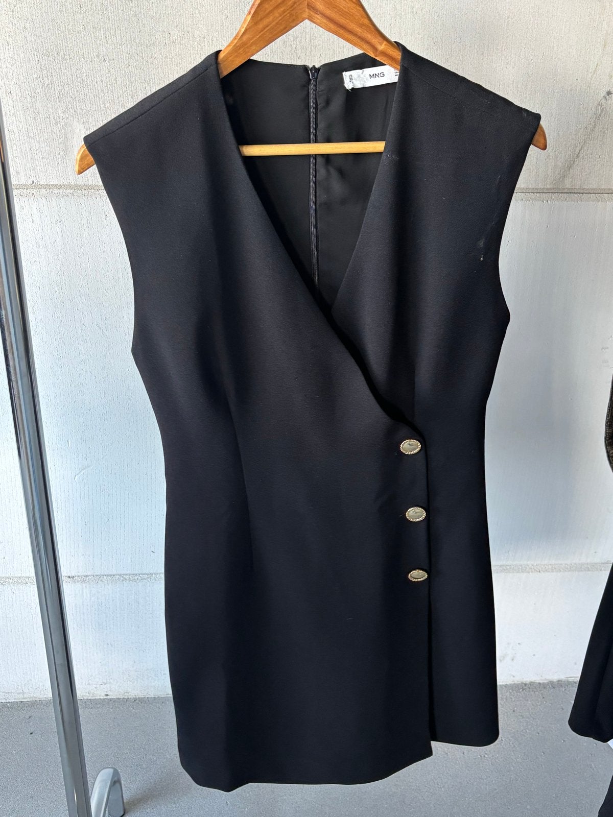 MNG Zwart Jurkje met Gouden Knopen - Maat S, Kleding | Dames, Zwart, Nieuw, Ophalen of Verzenden, Maat 36 (S)