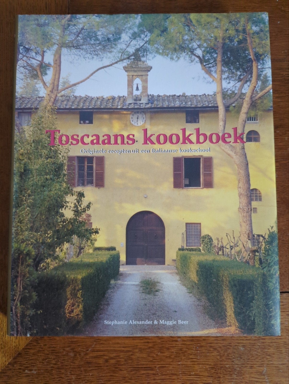 Toscaans kookboek Stephanie Alexanderen Maggie Beer, Ophalen of Verzenden, Zo goed als nieuw, Italië