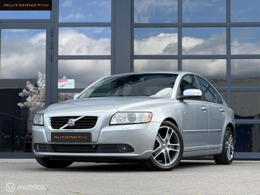 Volvo S40 2.5 T5 Summum AUTOMAAT / LEDER / UNIEKE STAAT, Auto's, Volvo, Bedrijf, Te koop, S40, ABS, Airbags, Airconditioning, Alarm