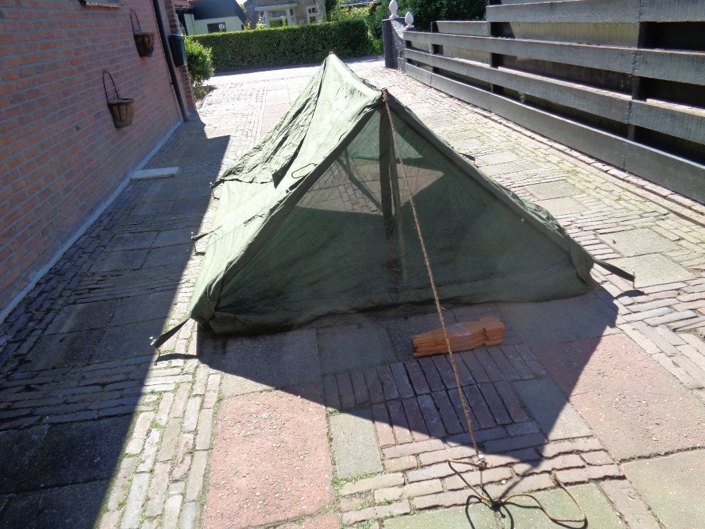 British 2 man's tent model WW II, WW 2, periode Korea., Verzamelen, Militaria | Tweede Wereldoorlog, Ophalen of Verzenden, Landmacht