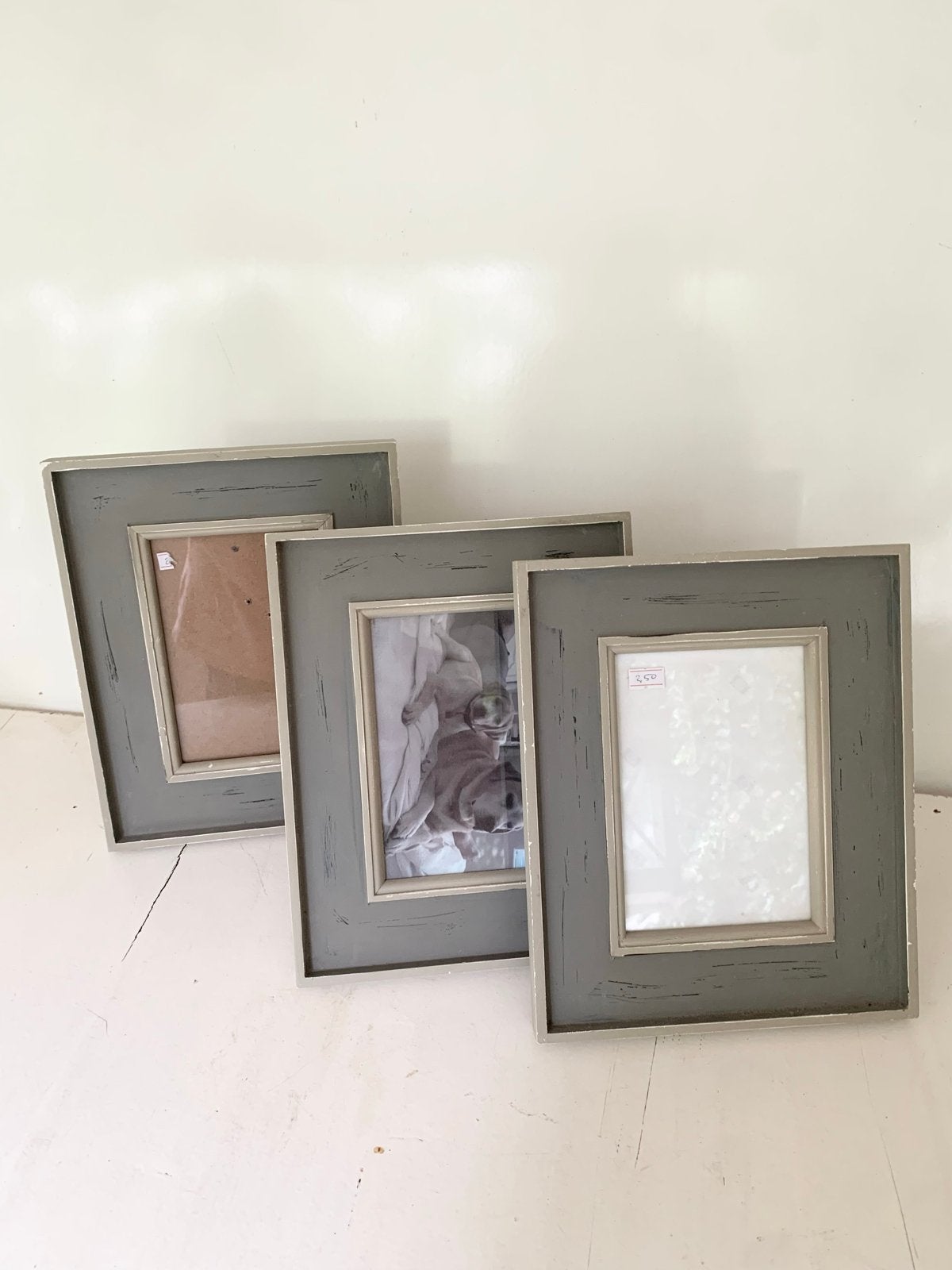 Set van 3 grijze fotolijsten voor 13 x 18 foto’s, Huis en Inrichting, Gebruikt, Ophalen of Verzenden, Hangend, Hout