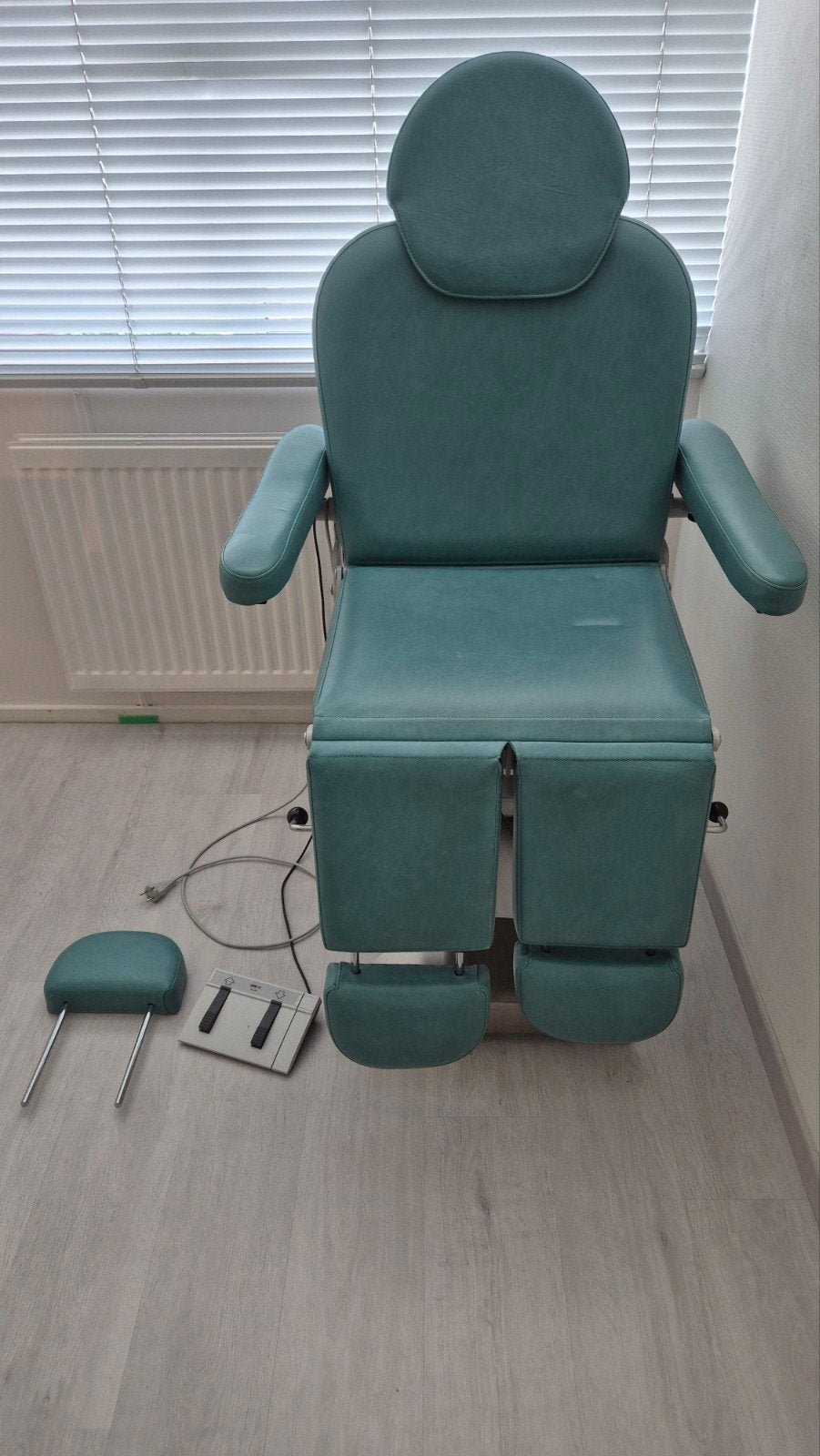 Pedicure stoel zee blauwe zitting werkt naar behoren, Ophalen, Ergonomisch, Gebruikt, Overige kleuren