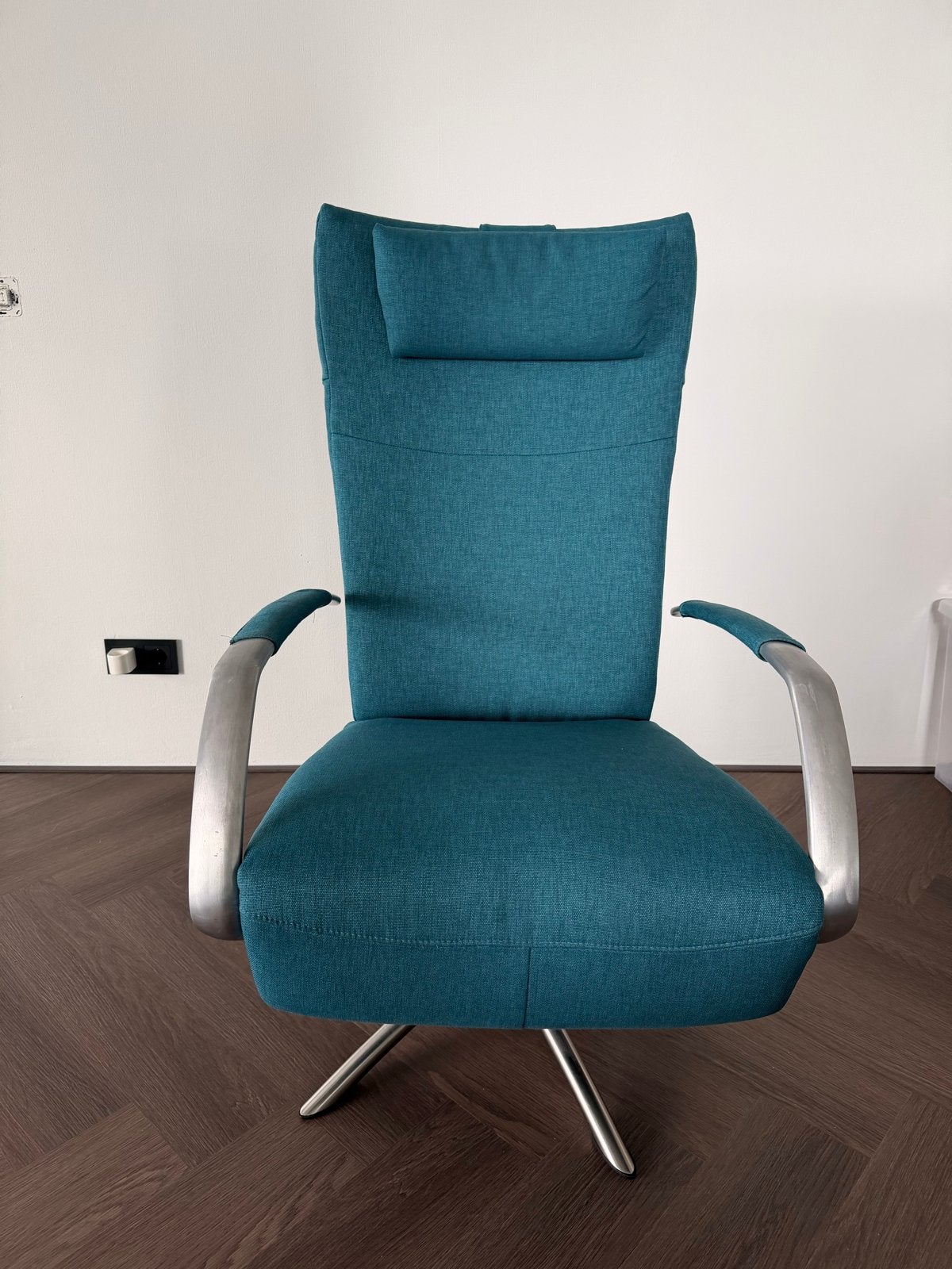 Moderne relaxfauteuil - Turquoise/petrol blauw stof, Ophalen, 75 tot 100 cm, Zo goed als nieuw, Stof