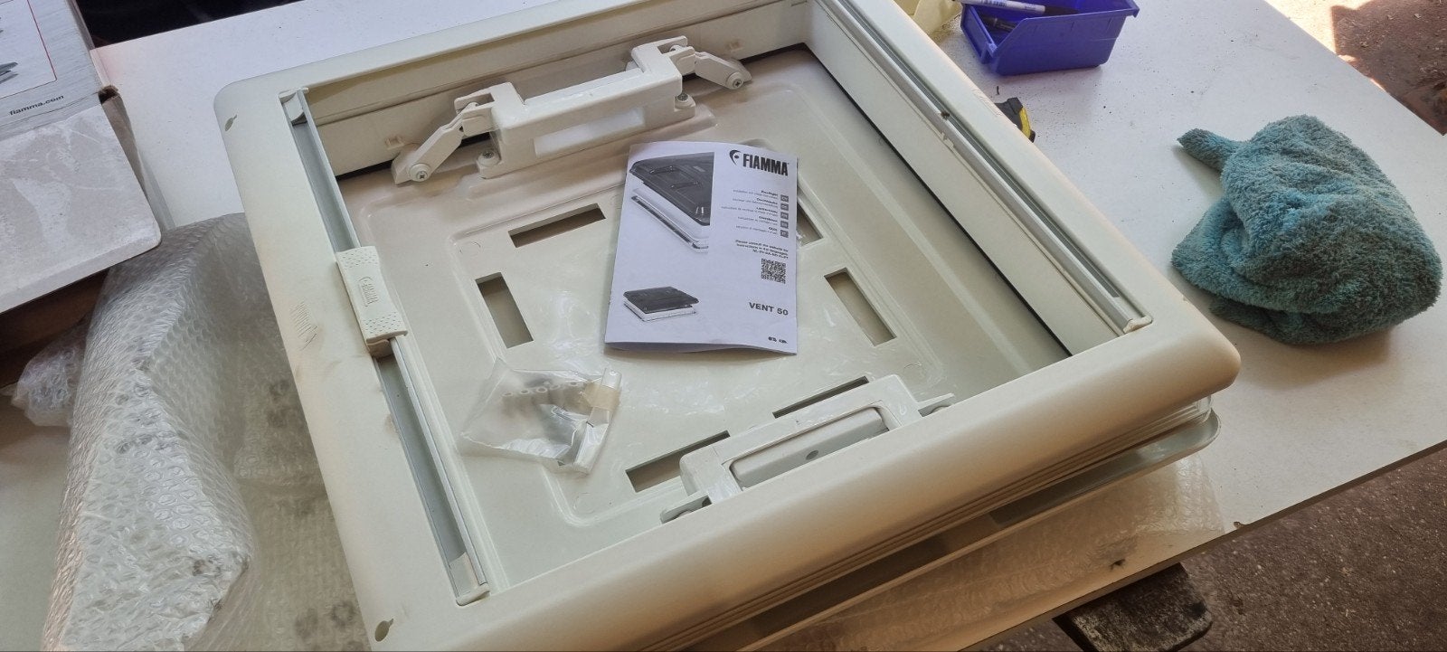 Nieuw fiama dakluik, Ophalen of Verzenden